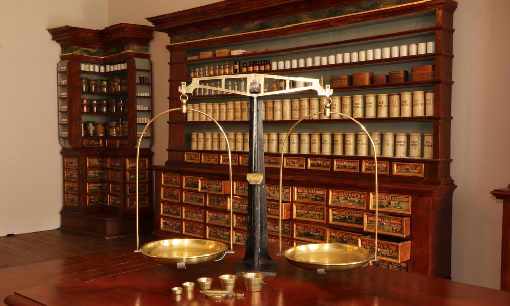 Barokní lékárna, archiv NPÚ